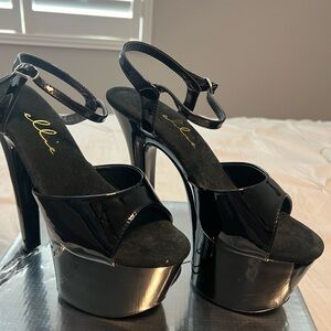 Ellie Glossy Black Platform Sandals
